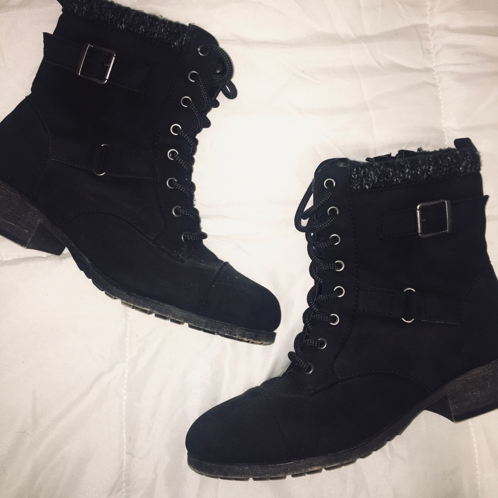 black fashion boots